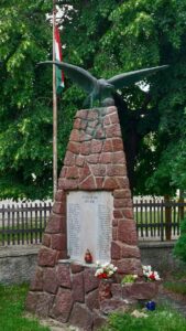 Épített értékeink Vilaghaborus Emlekmu 8 169x300